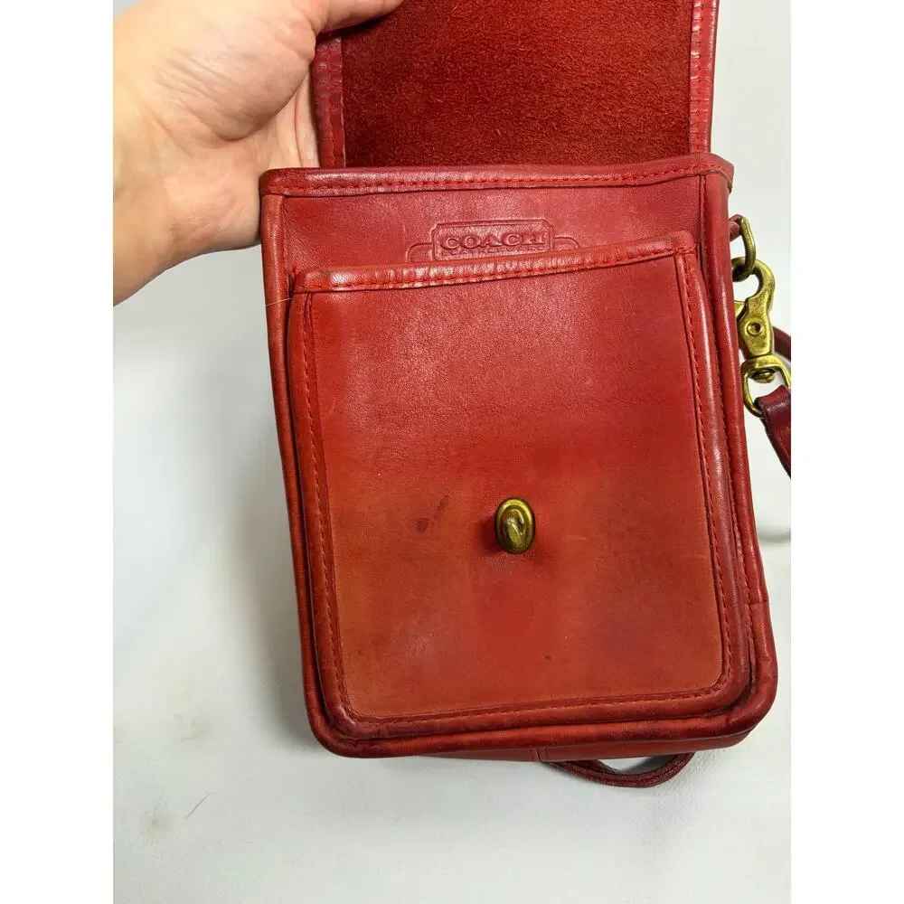 Vintage COACH Red Leather 5120 Small Shoulder Pouch (1983) Rare (no hang tag) - Picture 4 of 14